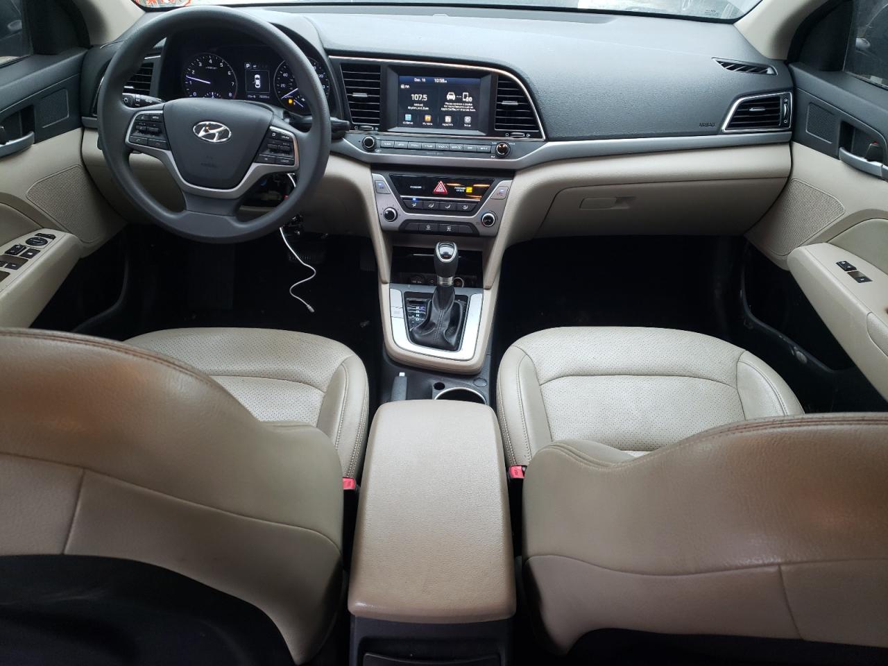 2018 Hyundai Elantra - Image 8