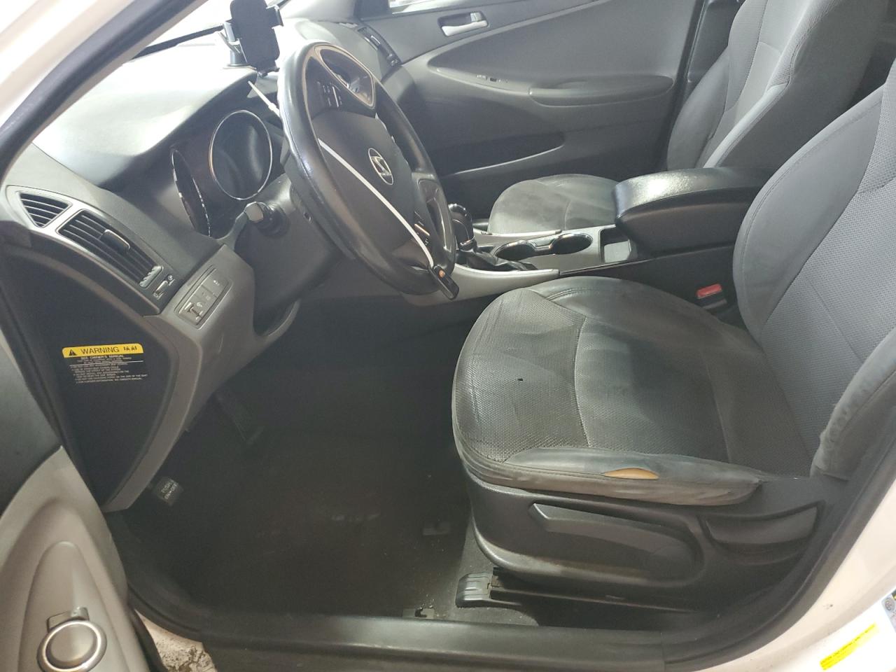 2014 Hyundai Sonata - Image 7