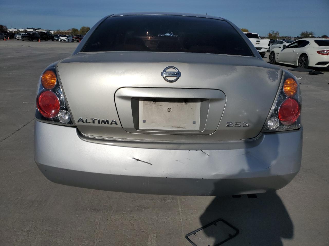 2004 Nissan Altima - Image 6