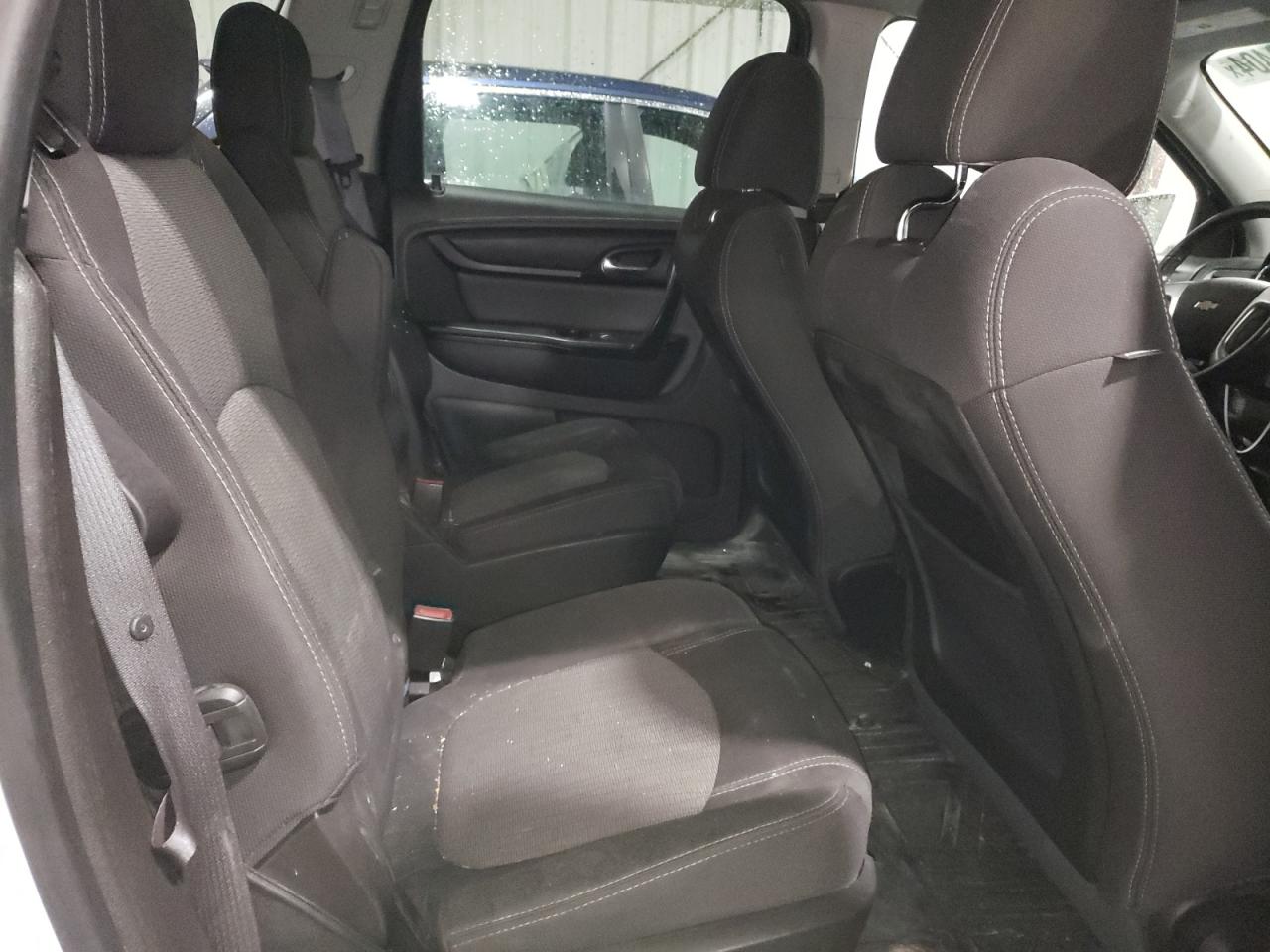 2014 Chevrolet Traverse - Image 11