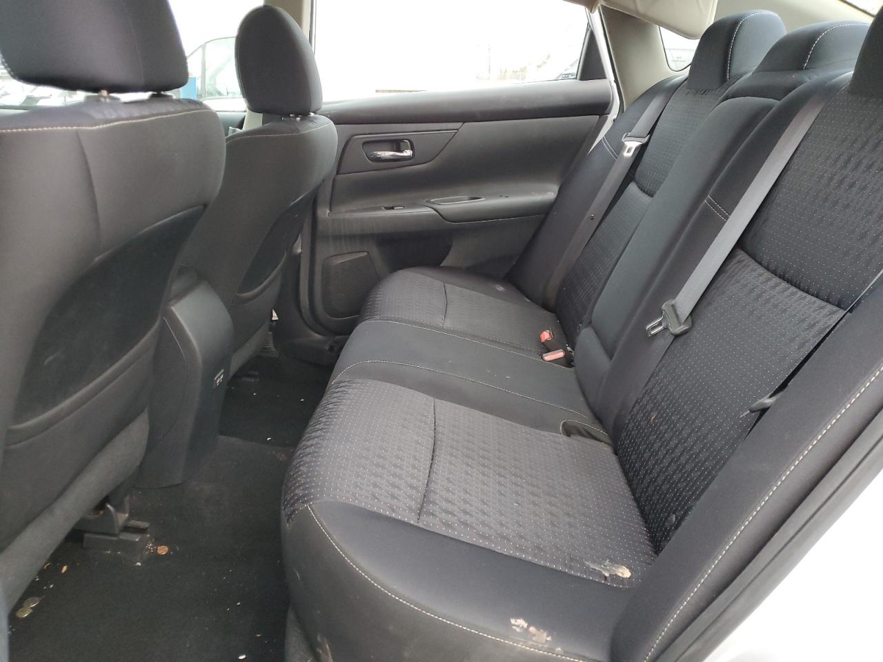 2017 Nissan Altima - Image 11