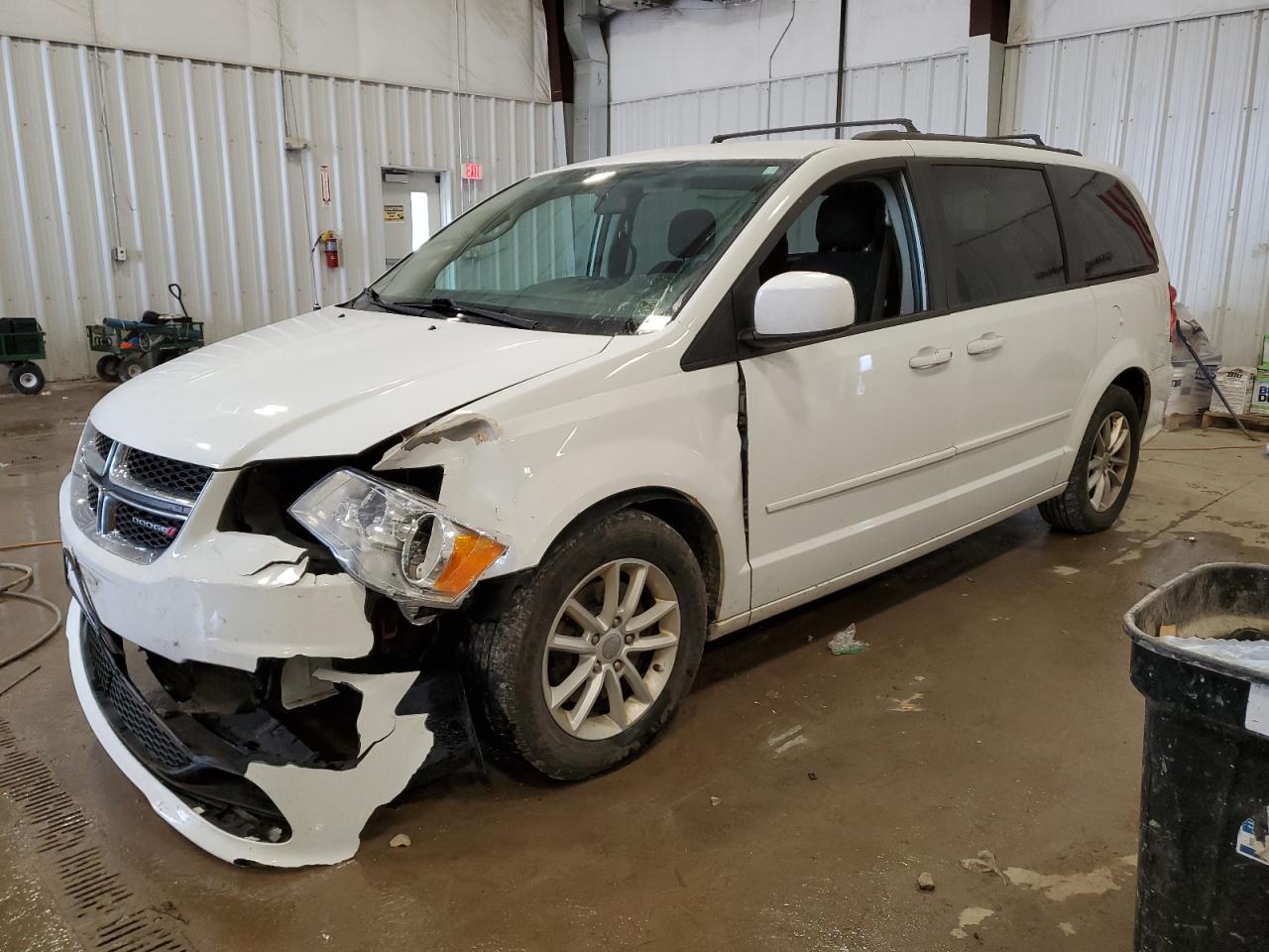 2015 Dodge Caravan - Image 1