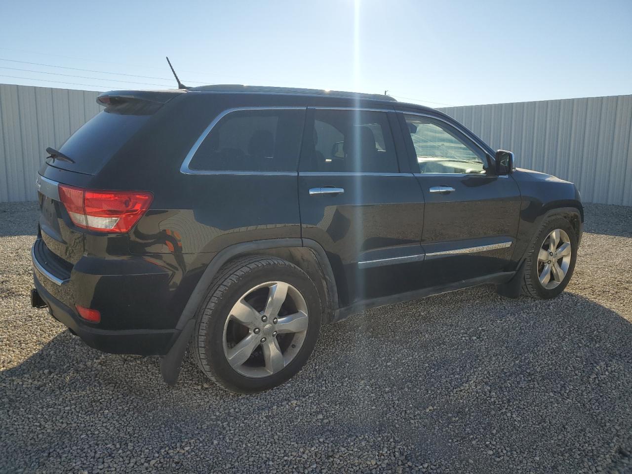 2012 Jeep Grand Cherokee - Image 3