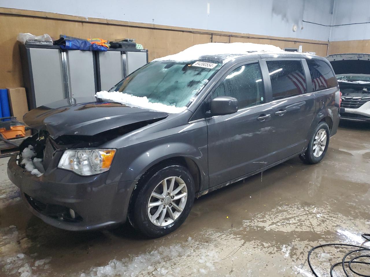 2019 Dodge Caravan - Image 1