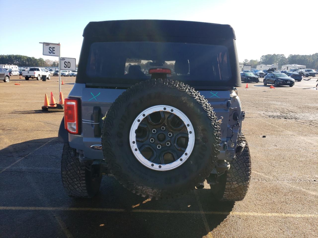 2023 Ford Bronco - Image 6