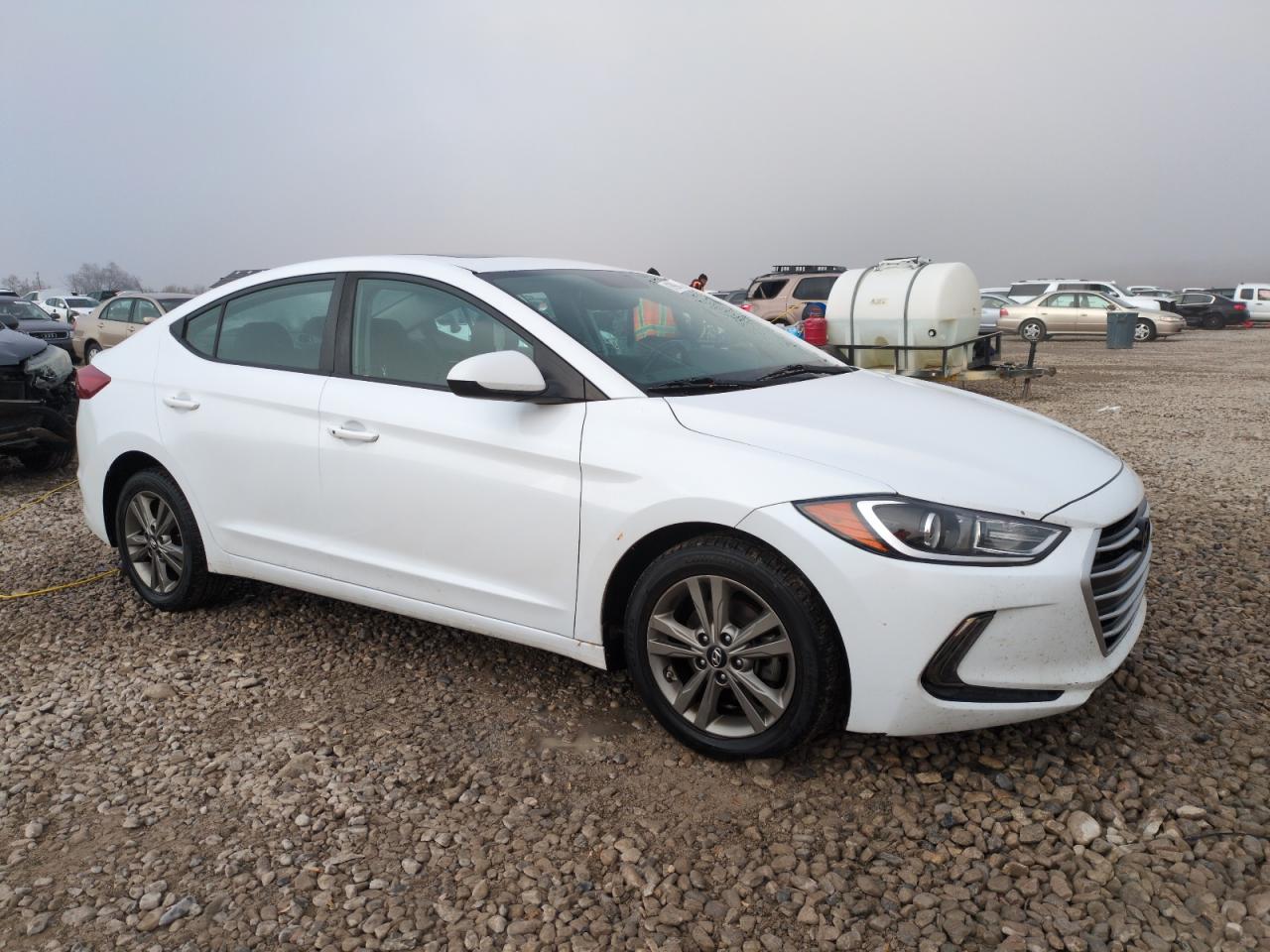 2018 Hyundai Elantra - Image 4