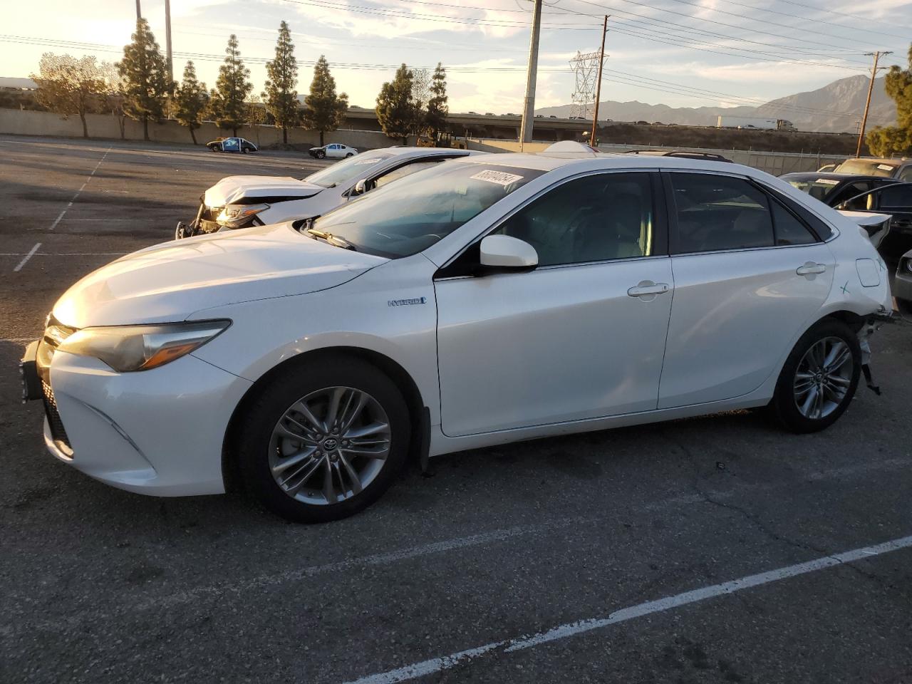 VIN 4T1BD1FK3HU214301 2017 TOYOTA CAMRY no.1