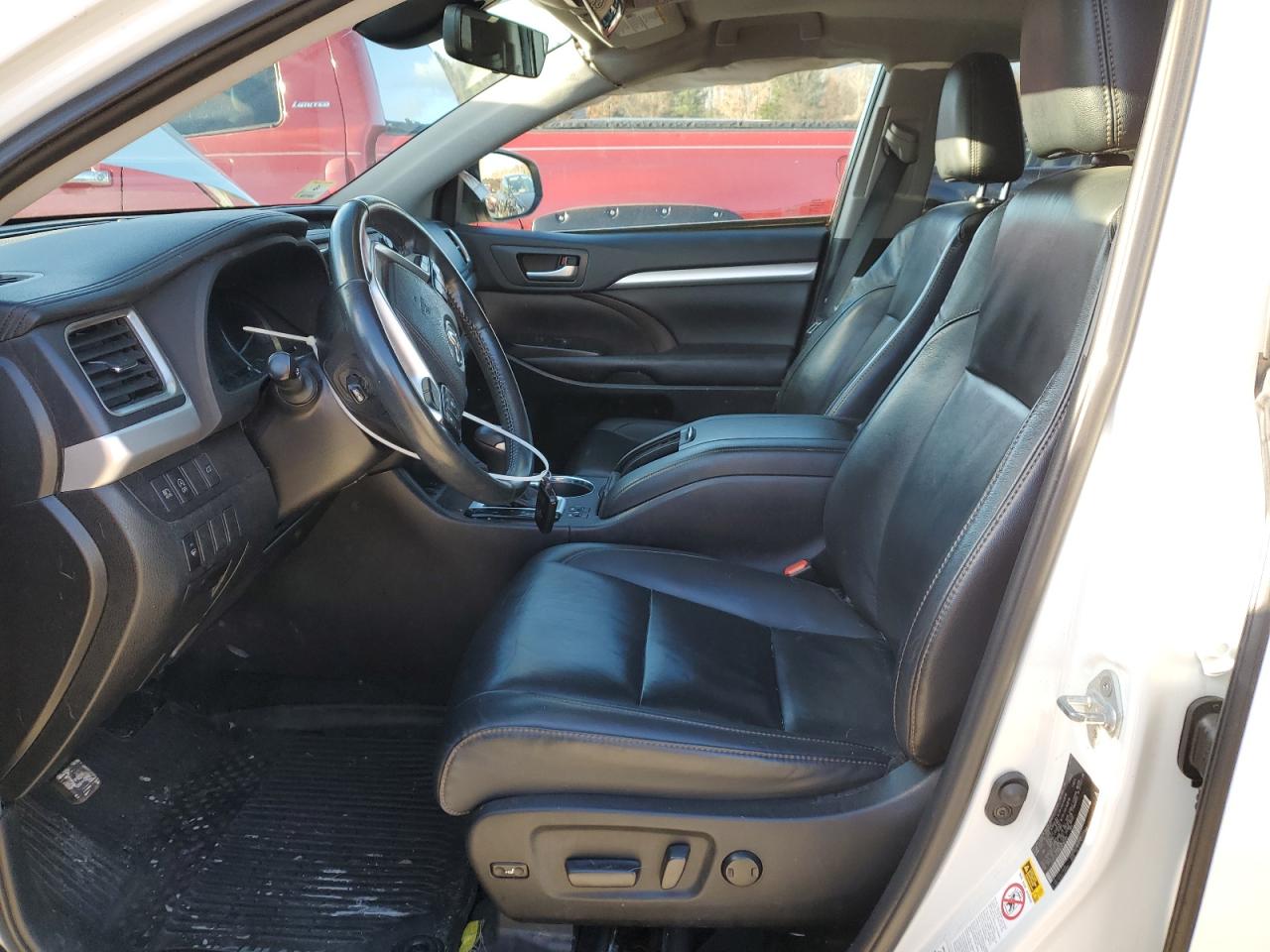 2019 Toyota Highlander - Image 7