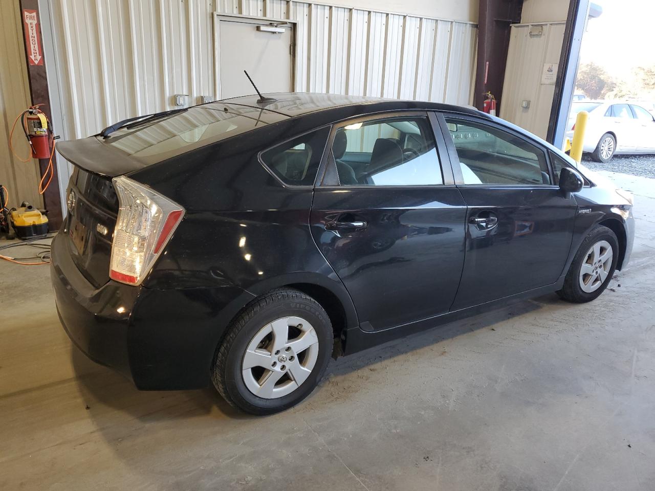 2010 Toyota Prius - Image 3