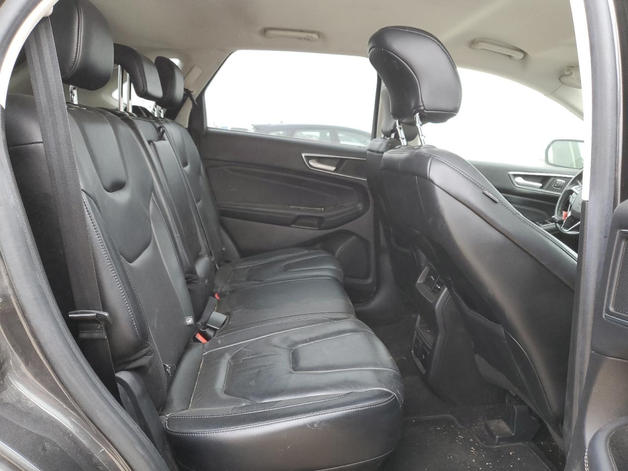 2017 Ford Edge - Image 11