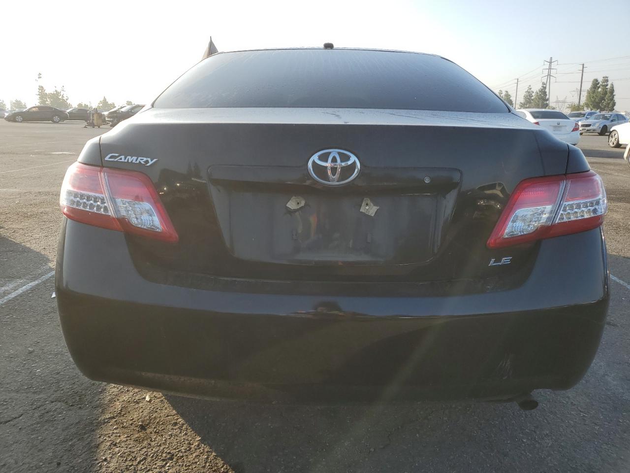 2011 Toyota Camry - Image 6