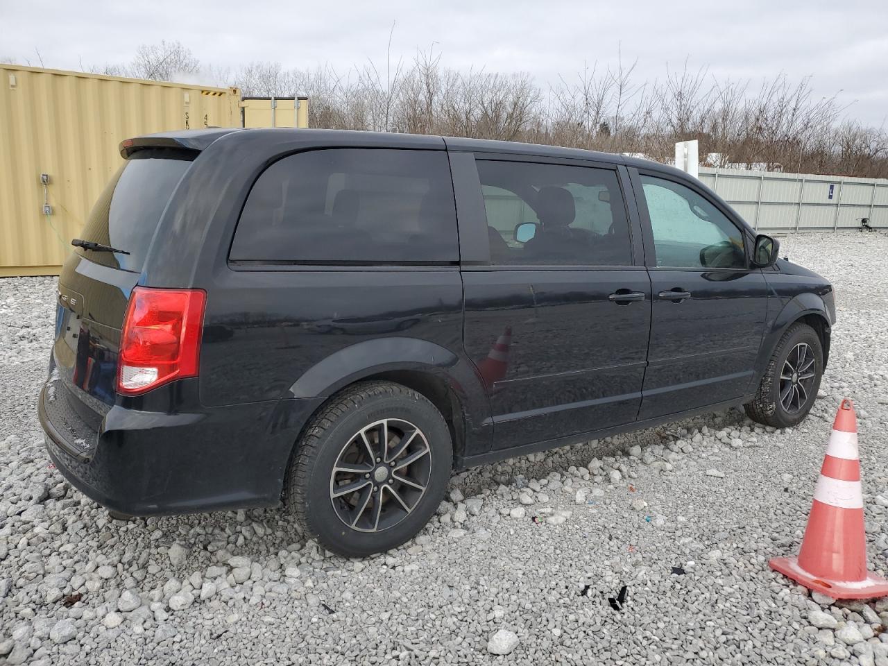 VIN 2C4RDGCG4FR509567 2015 DODGE CARAVAN no.3