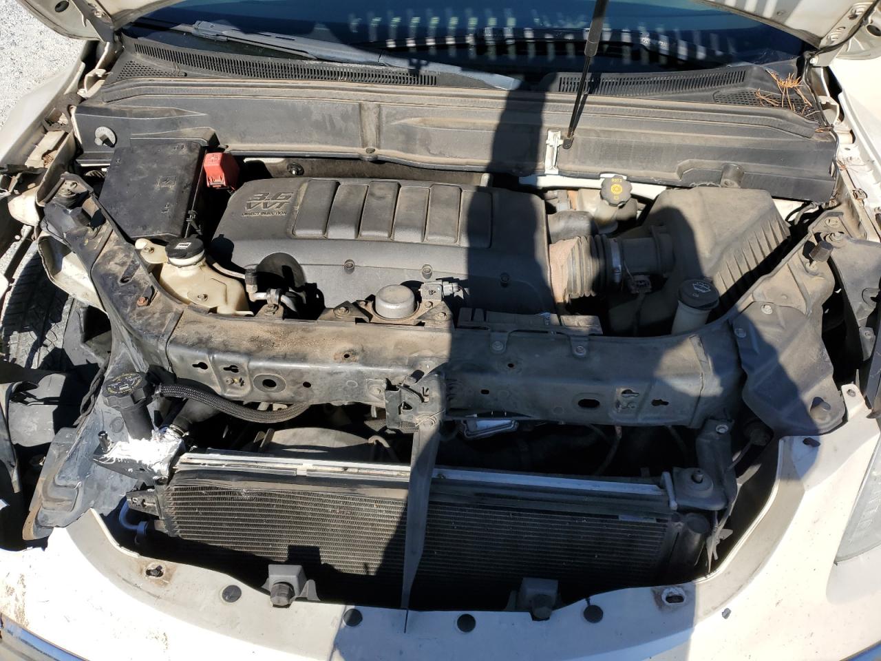 2010 Buick Enclave - Image 12