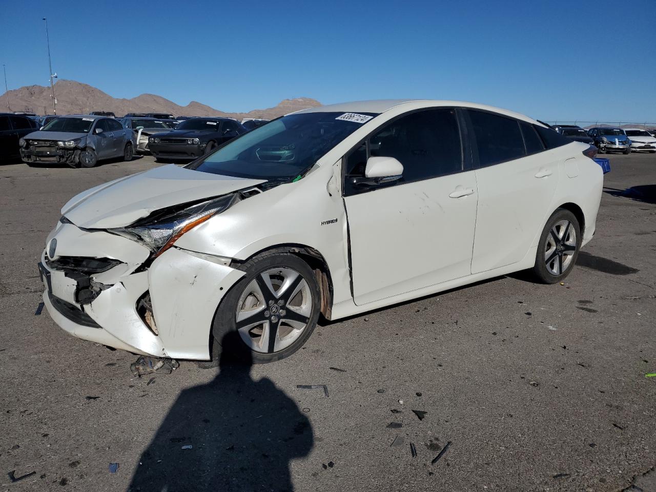 VIN JTDKARFU7J3546363 2018 TOYOTA PRIUS no.1