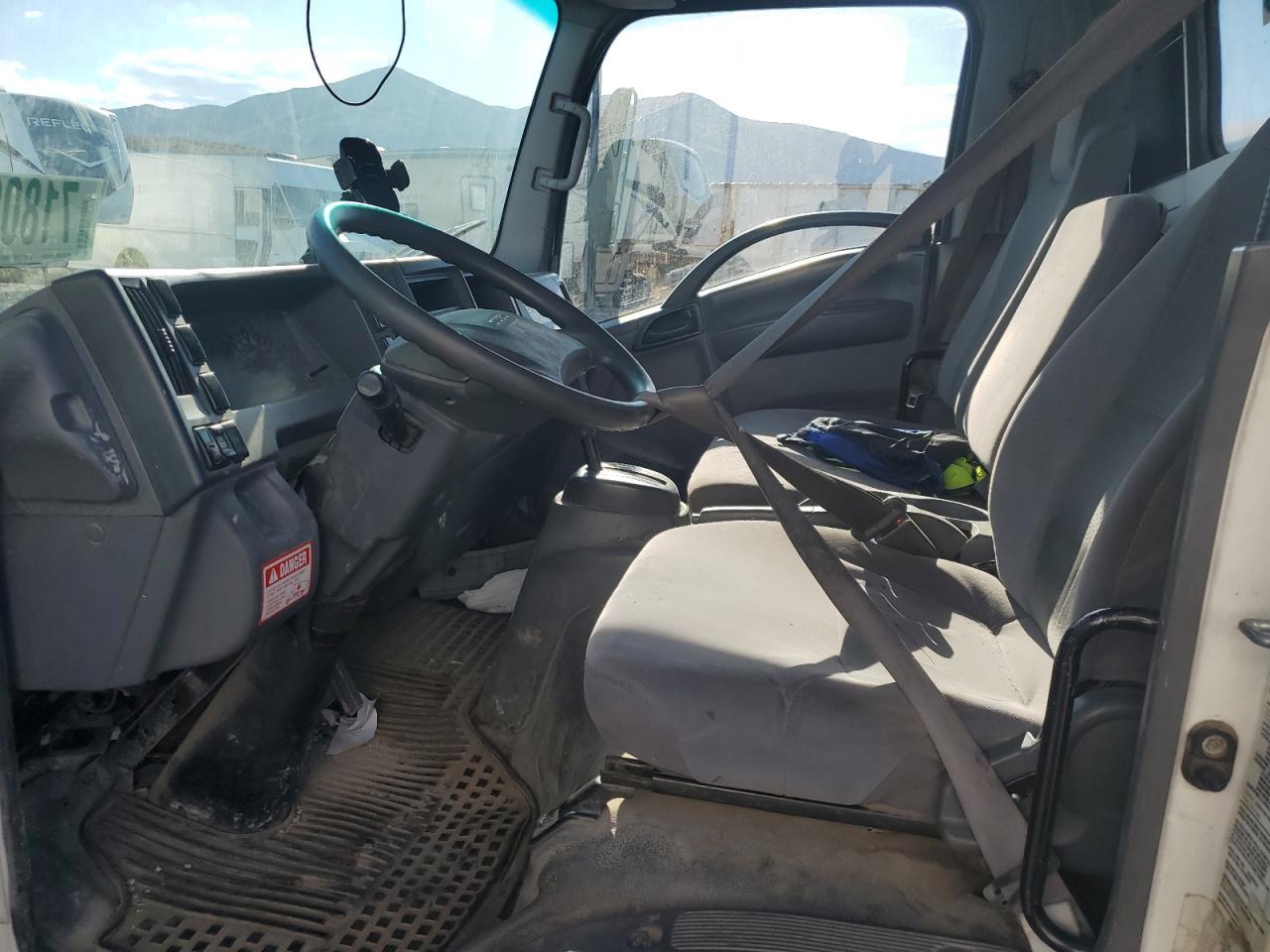 2016 Isuzu Npr Hd VIN: 54DC4W1B0GS810971 Lot: 84239974