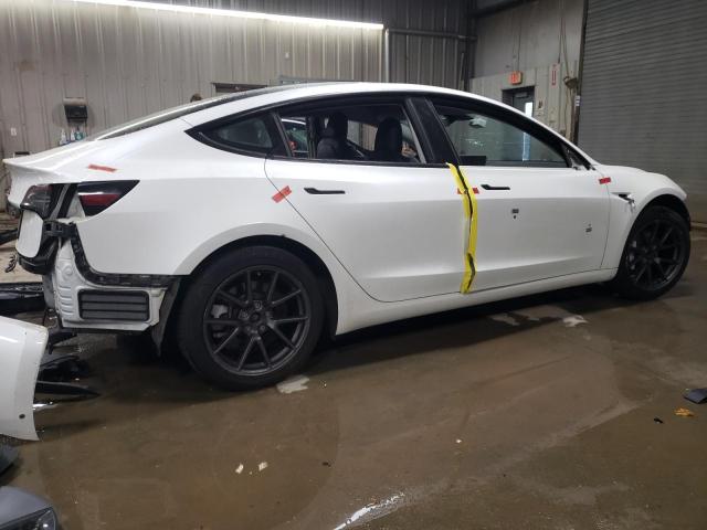  TESLA MODEL 3 2021 Белый