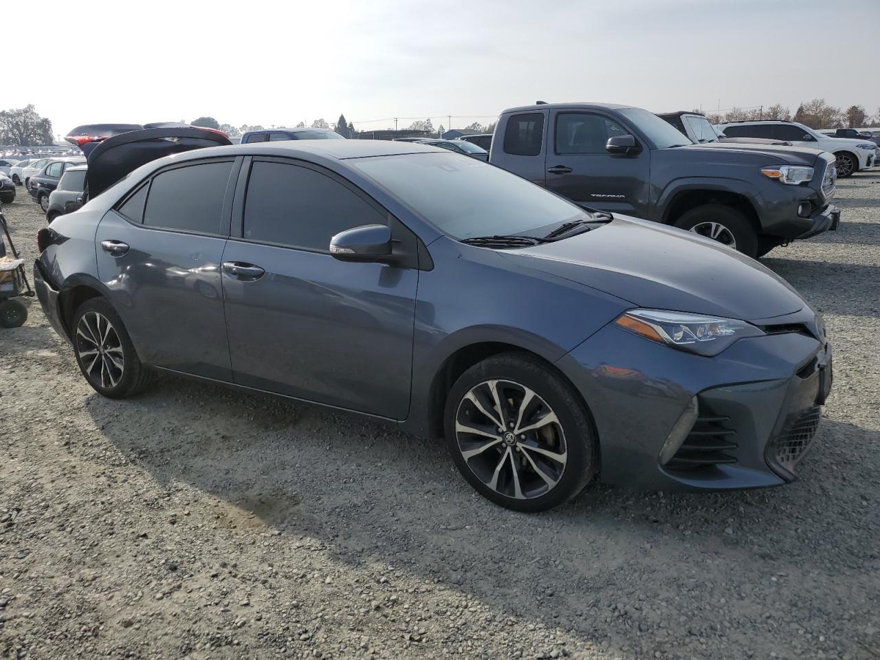 VIN 5YFBURHE2HP657708 2017 TOYOTA COROLLA no.4