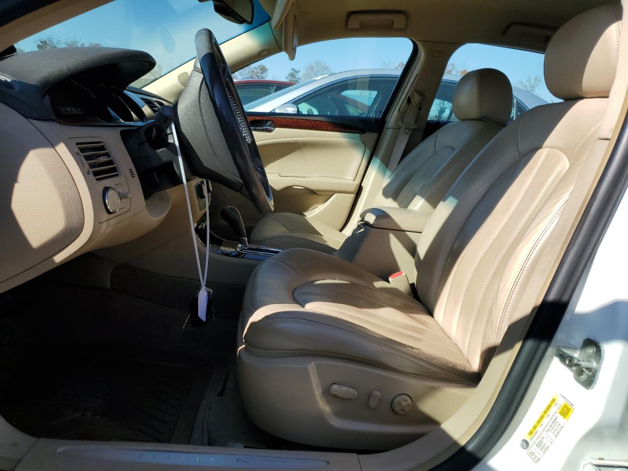2007 Buick Lucerne - Image 7