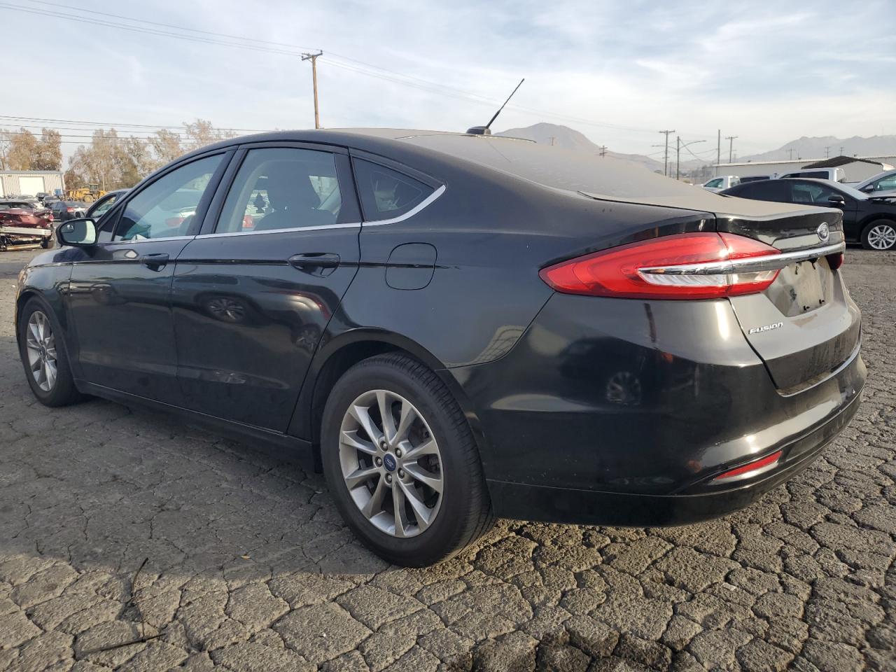 VIN 3FA6P0H76HR149487 2017 FORD FUSION no.2