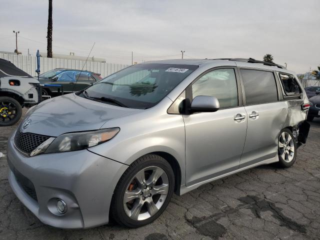  TOYOTA SIENNA 2014 Сріблястий