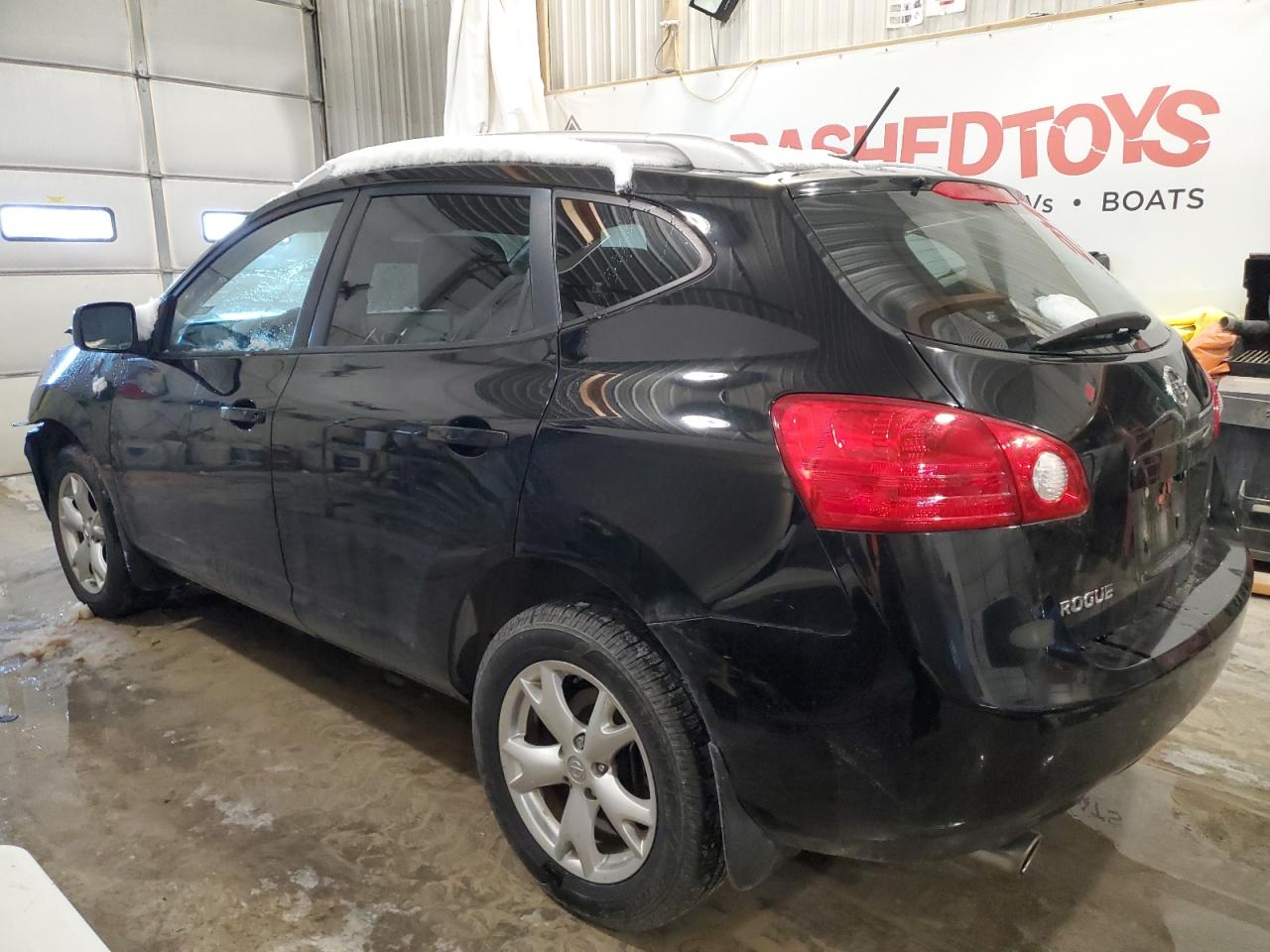 2009 Nissan Rogue - Image 2