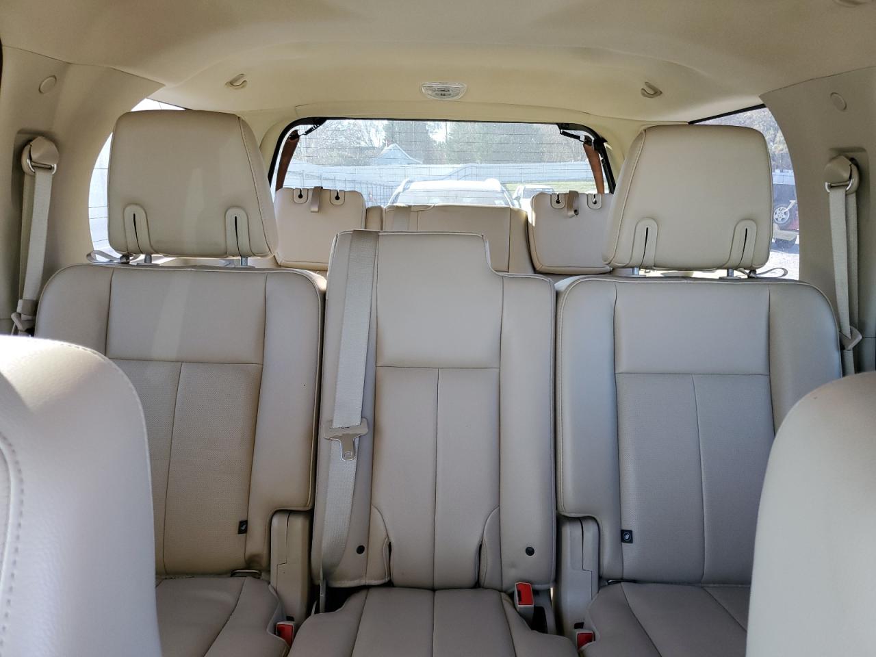 2015 Ford Expedition - Image 10
