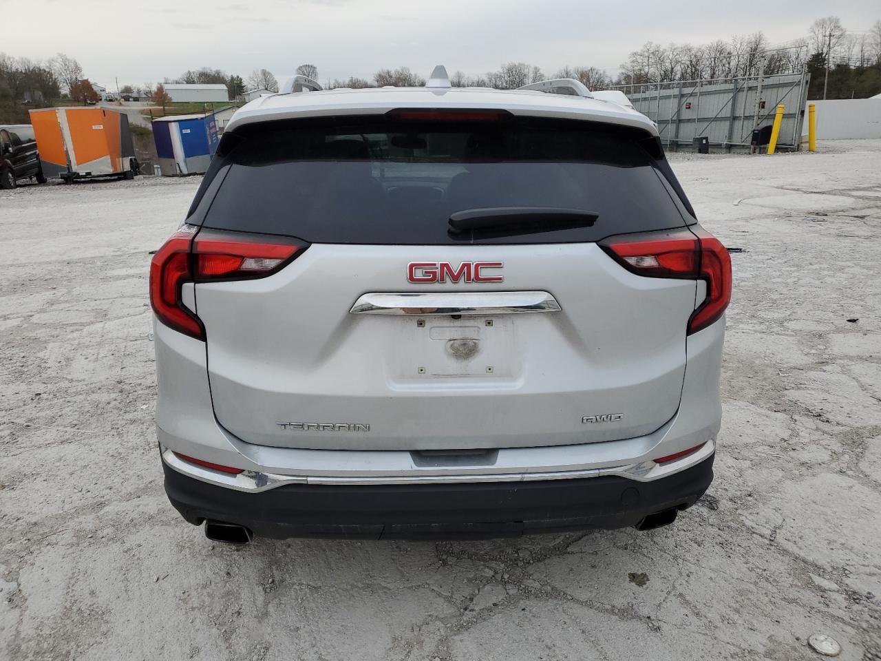 2018 GMC Terrain - Image 6