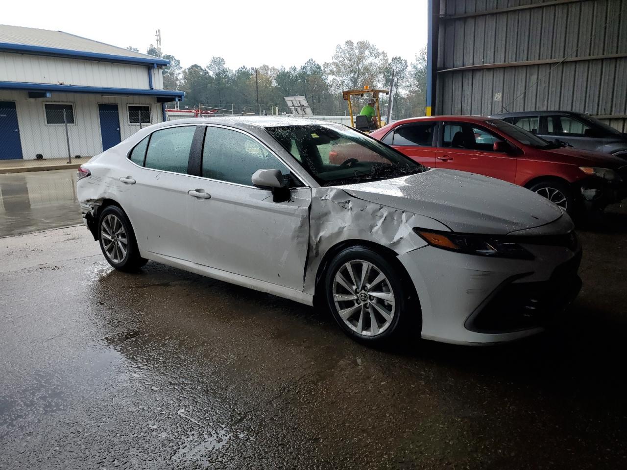 2023 Toyota Camry - Image 4