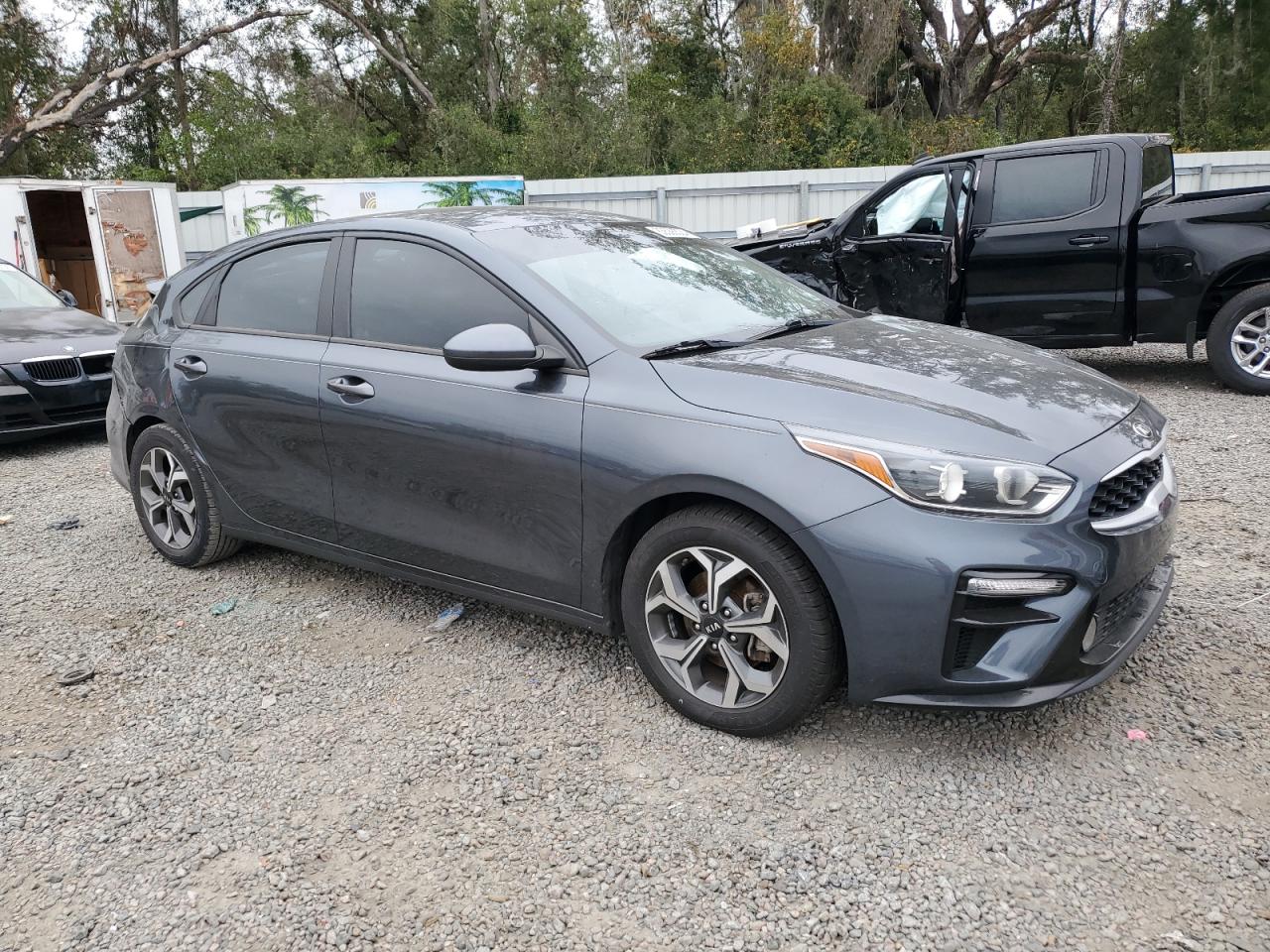 VIN 3KPF24AD4ME334011 2021 KIA FORTE no.4