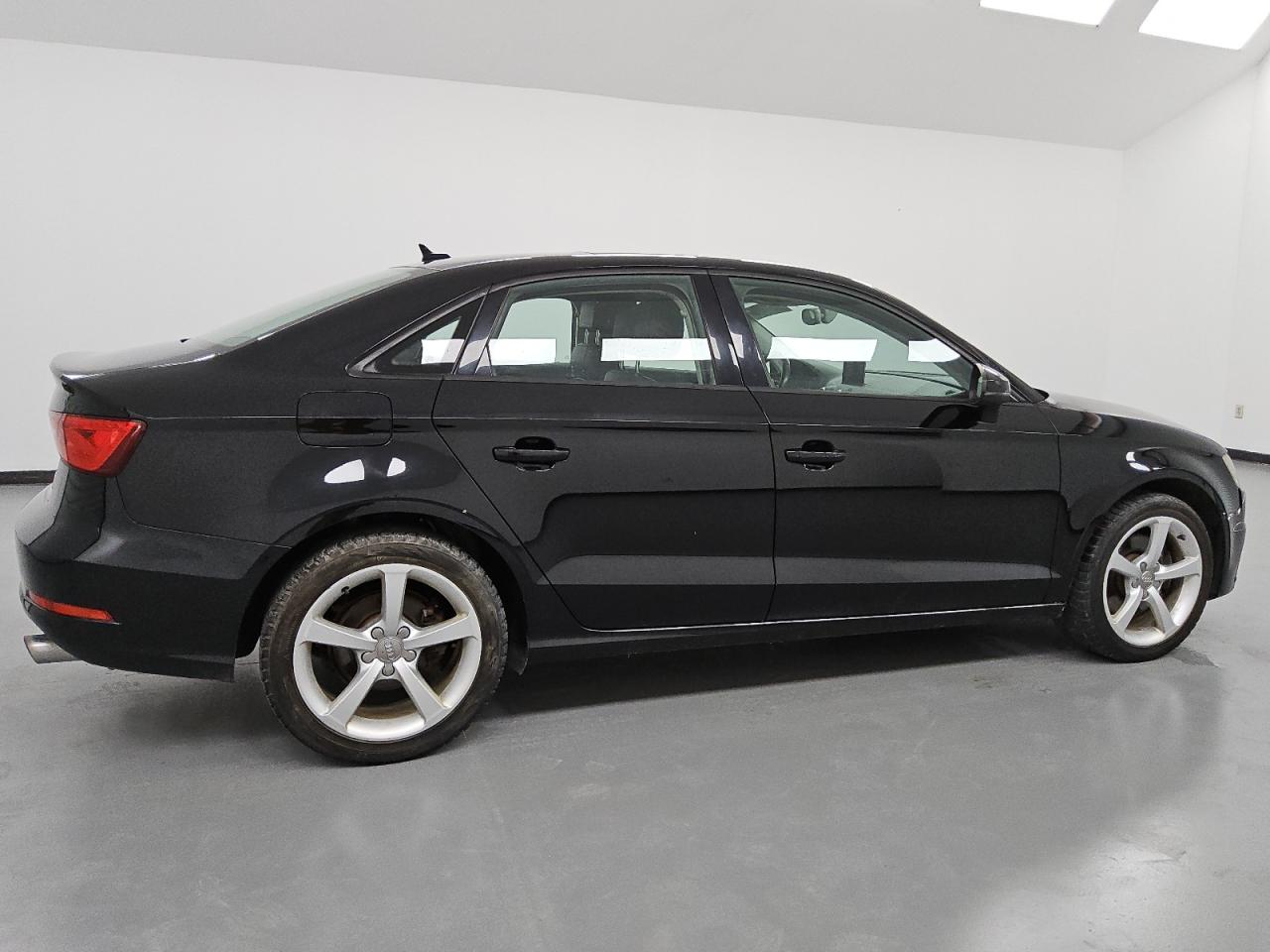 VIN WAUBFGFF5F1008266 2015 AUDI A3 no.3