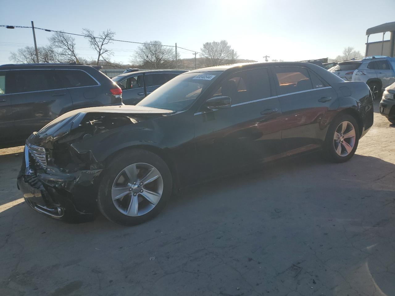 2012 Chrysler 300C for Sale in Lebanon, TN - Front End