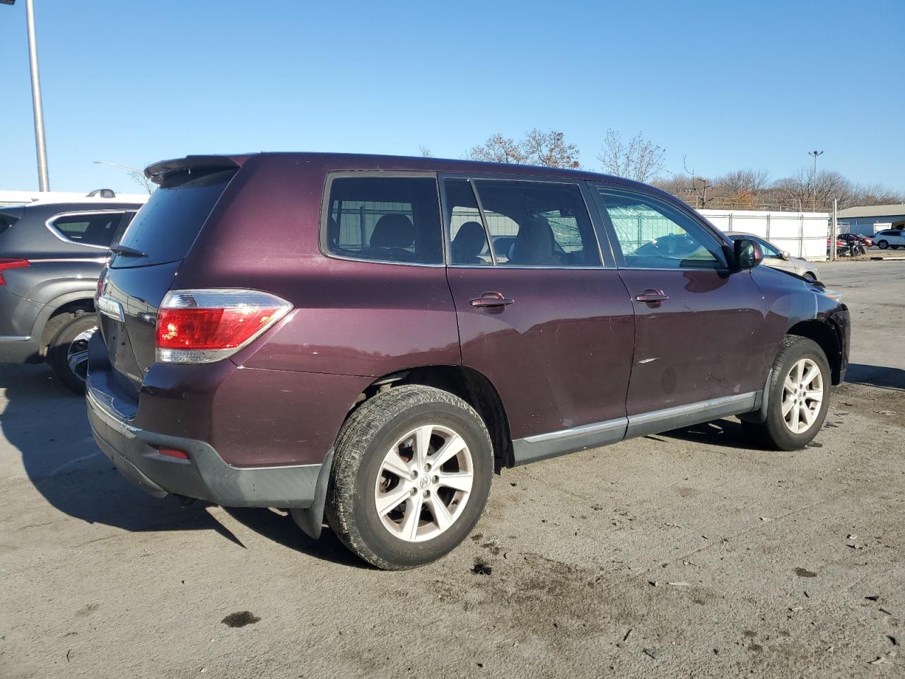 VIN 5TDBK3EHXDS272416 2013 TOYOTA HIGHLANDER no.3