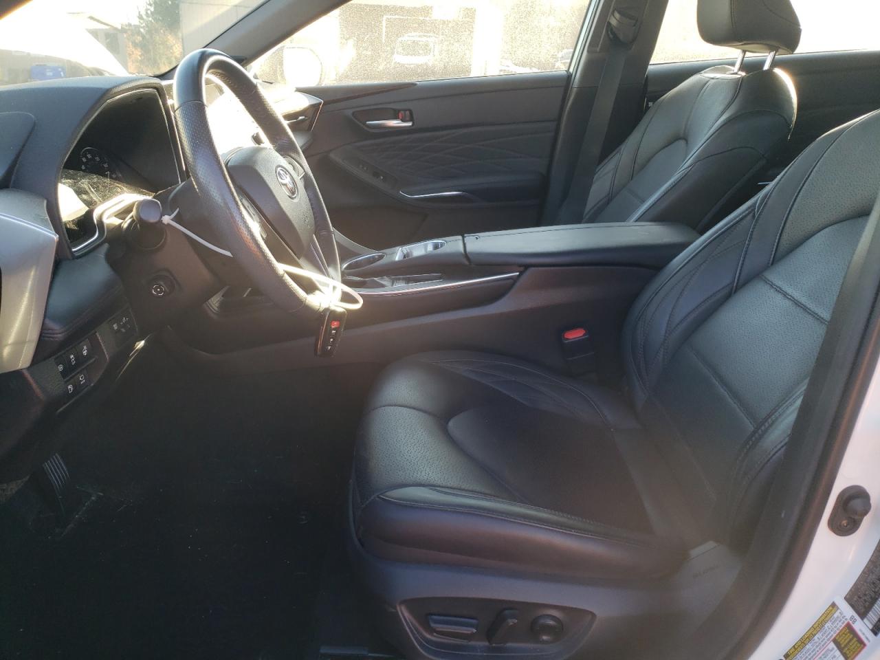 2021 Toyota Avalon - Image 7