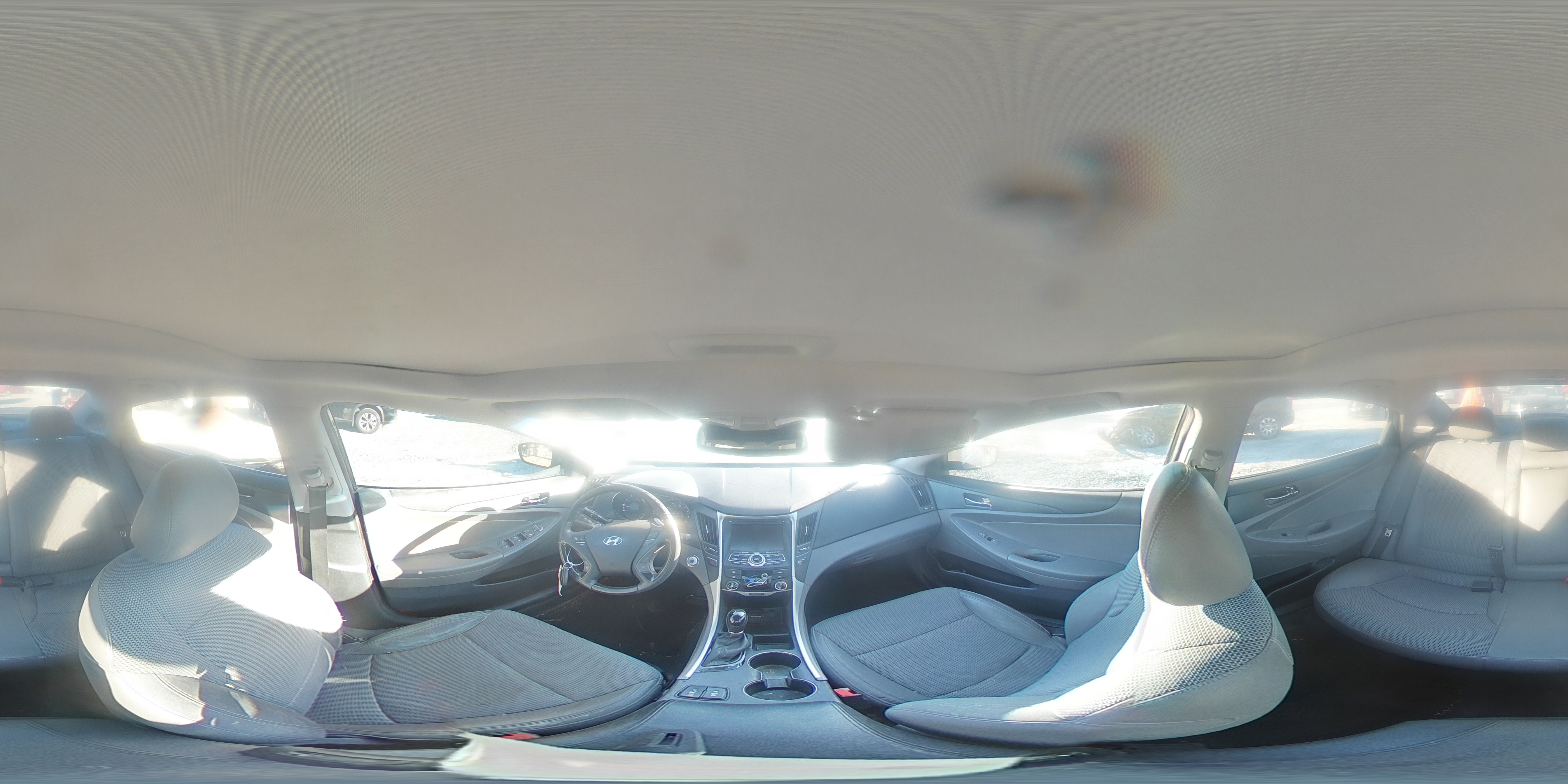 2013 Hyundai Sonata - Image 13
