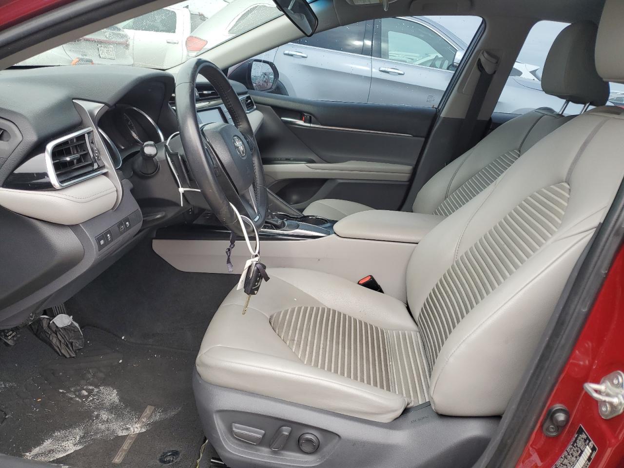 2018 Toyota Camry - Image 7