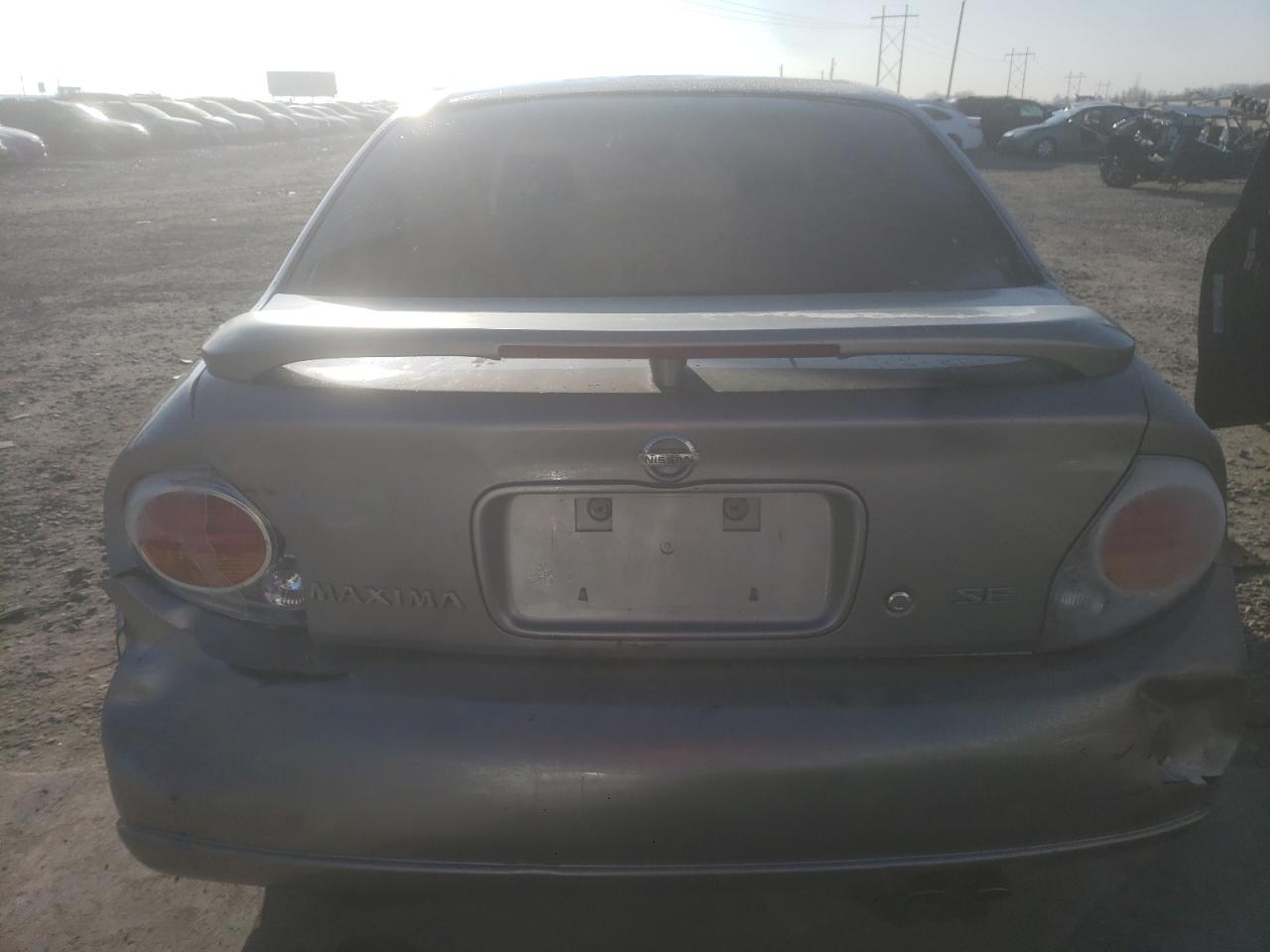 2002 Nissan Maxima - Image 6