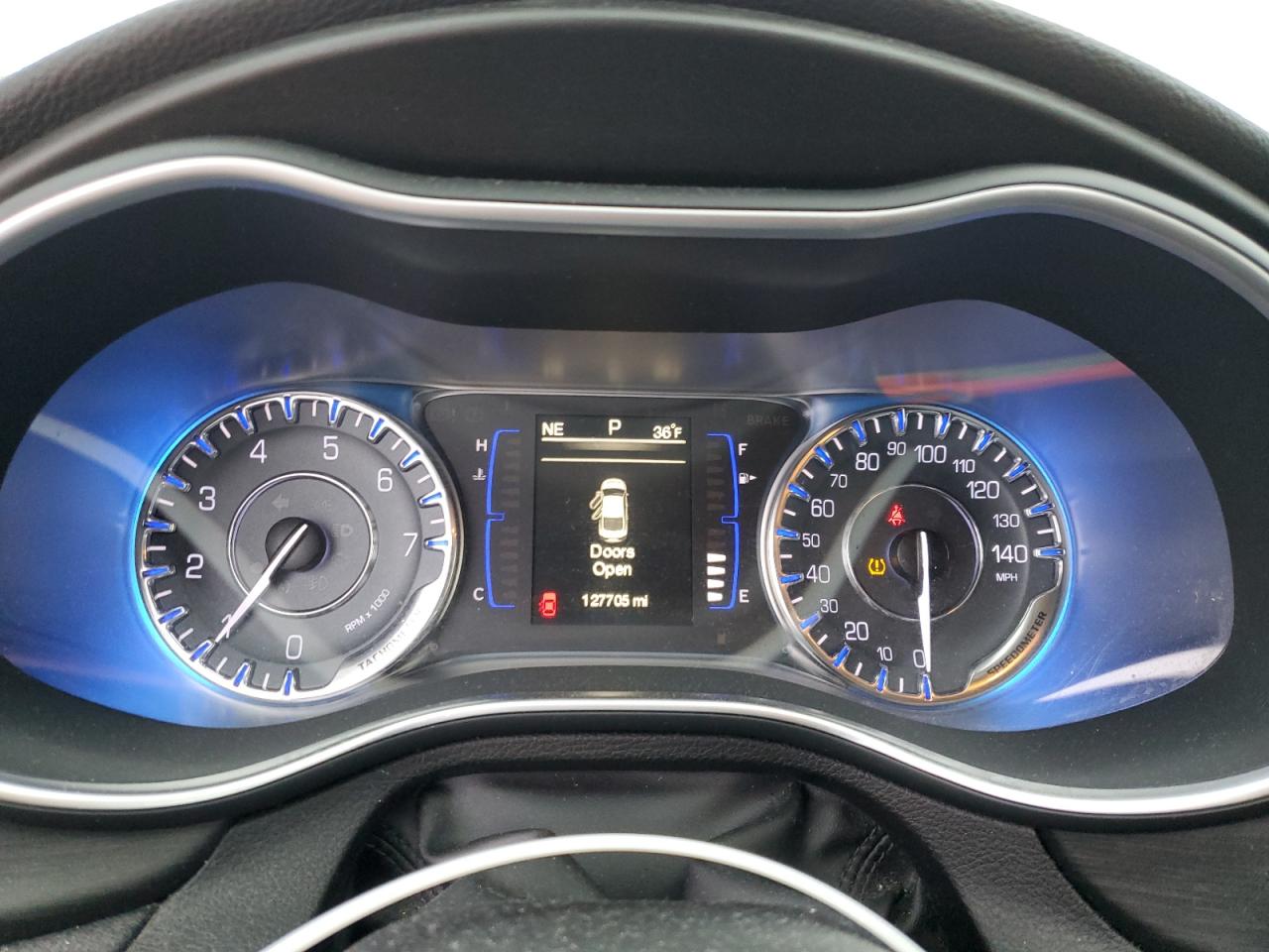 2015 Chrysler 200 Limited VIN: 1C3CCCABXFN621249 Lot: 82299544