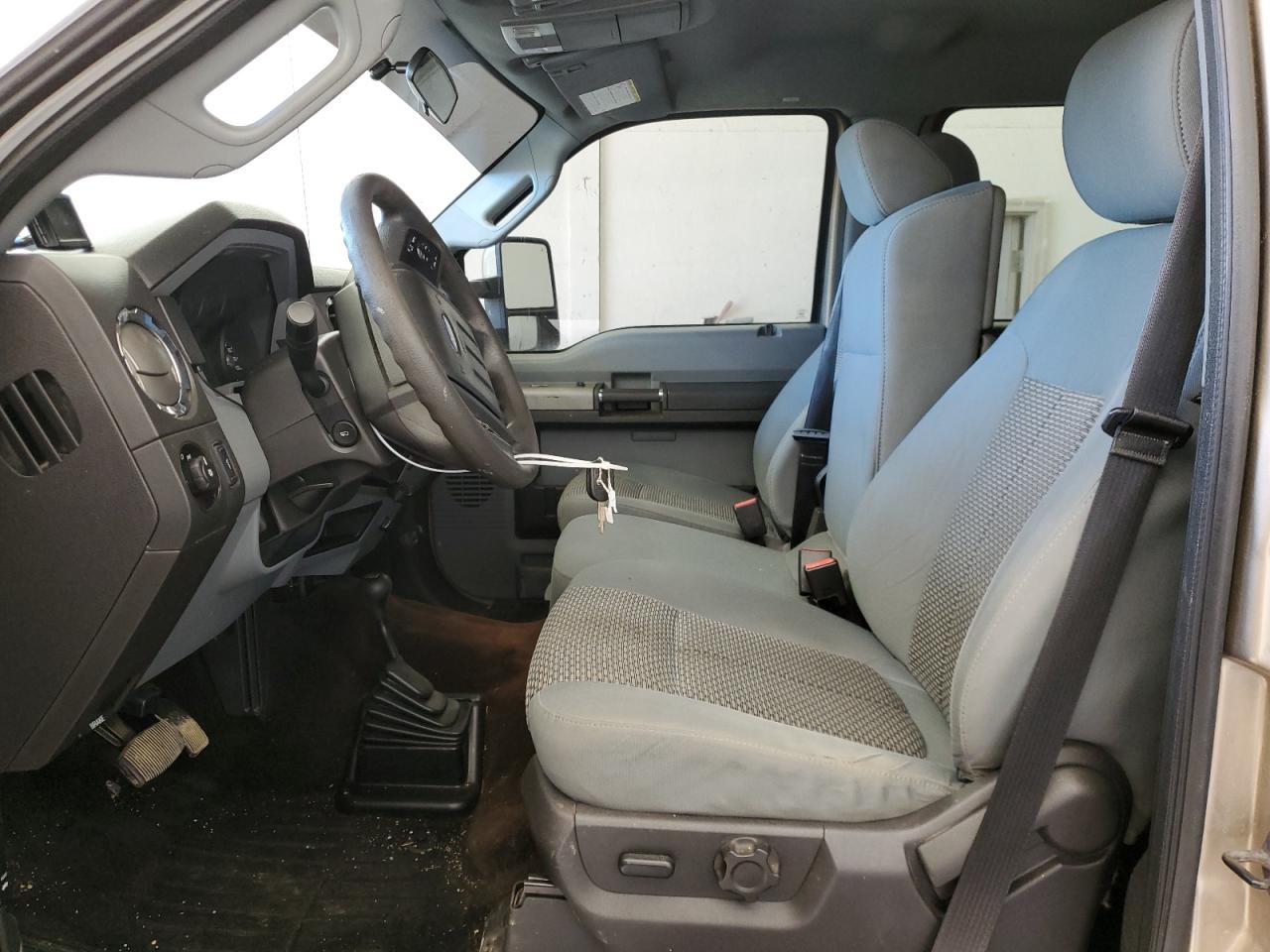 2013 Ford F250 - Image 7