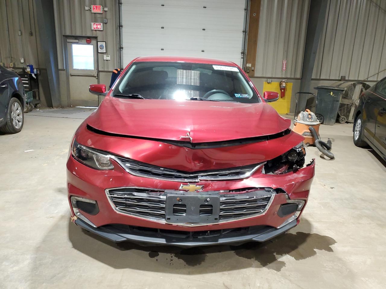 2017 Chevrolet Malibu - Image 5