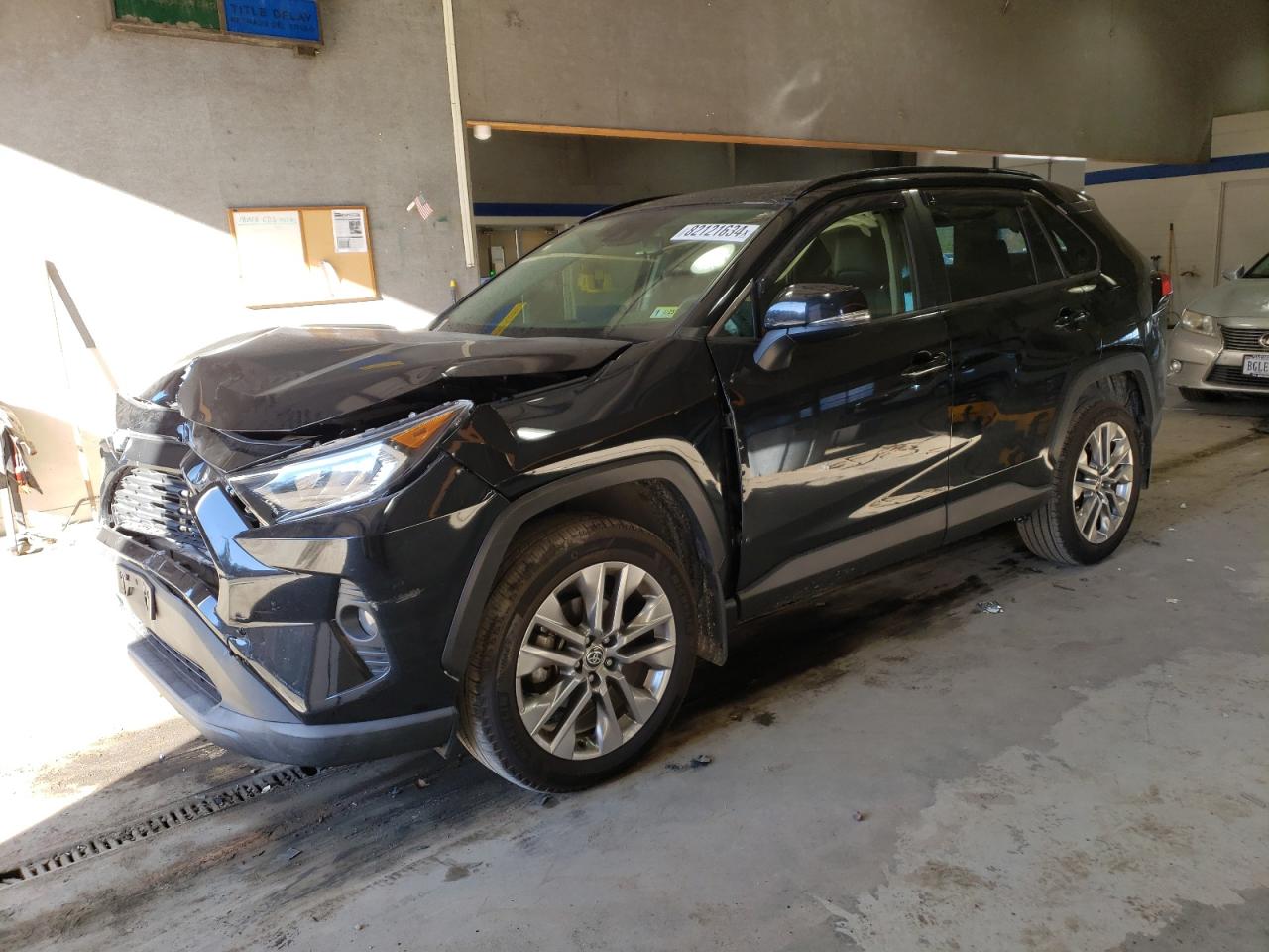 2020 Toyota RAV 4 - Image 1