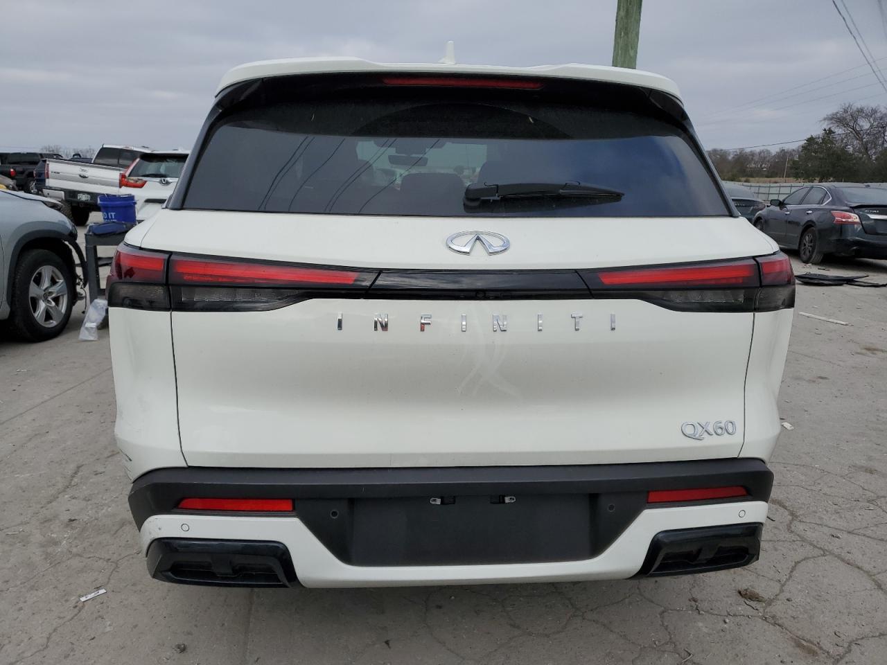 2024 Infiniti QX60 - Image 6