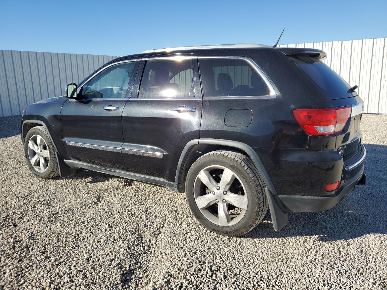 2012 Jeep Grand Cherokee - Image 2