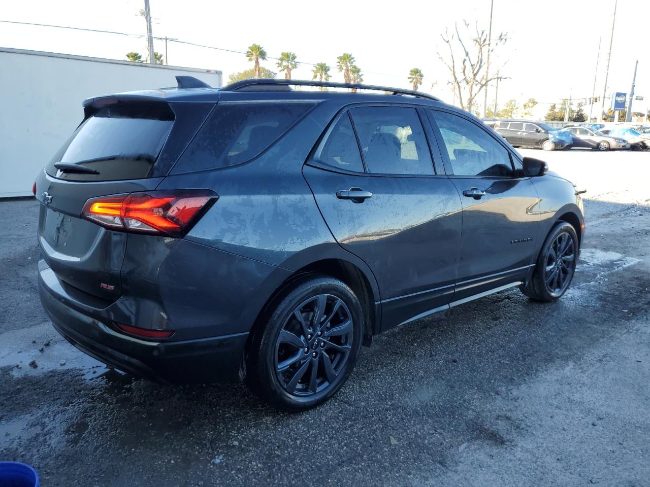 2022 Chevrolet Equinox - Image 3