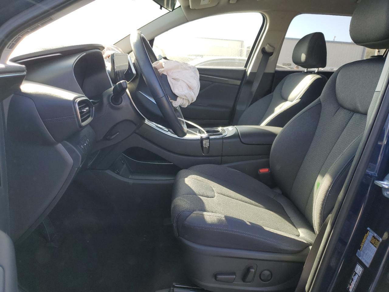 2023 Hyundai Santa Fe - Image 7