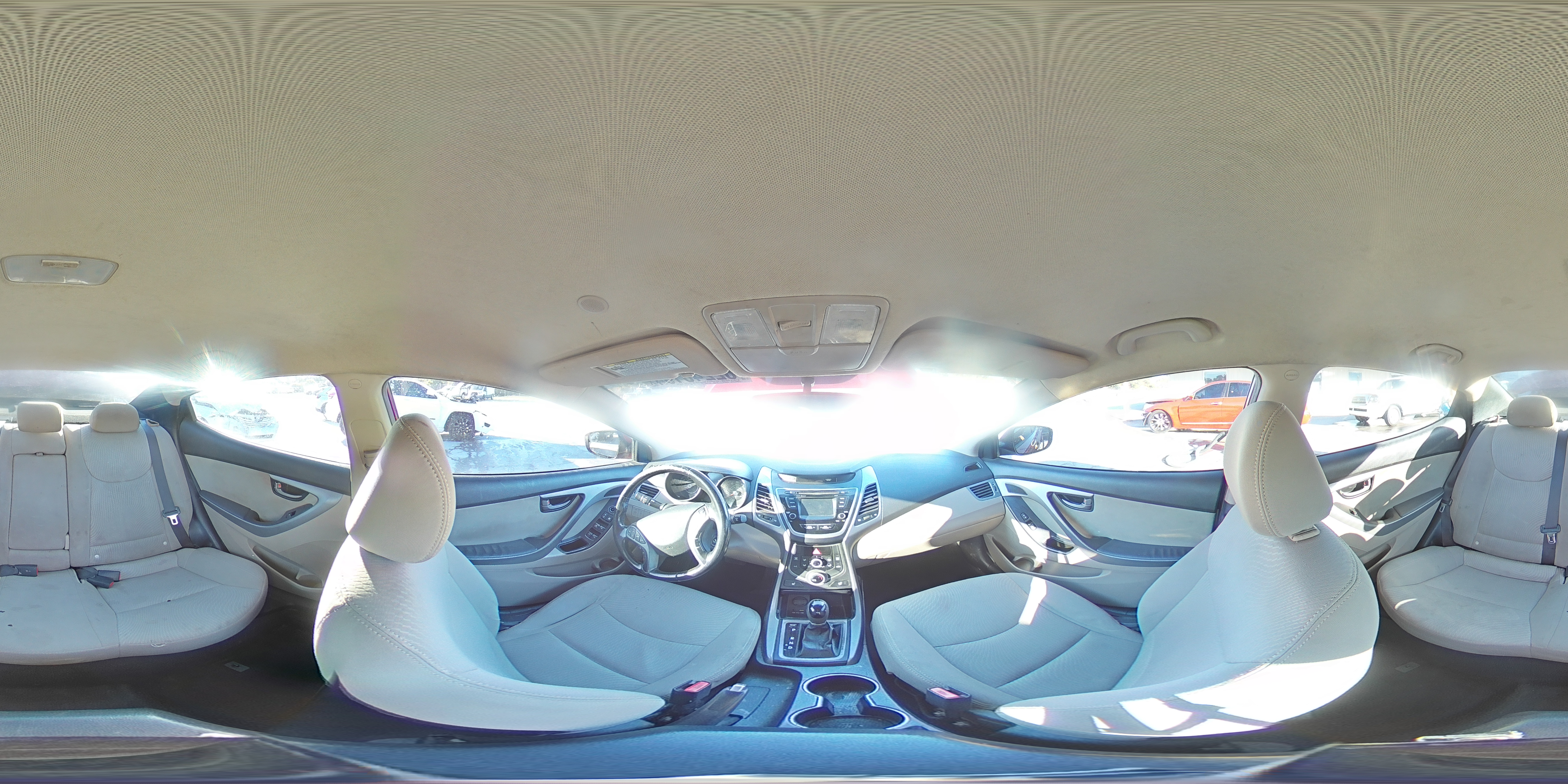 2014 Hyundai Elantra - Image 14