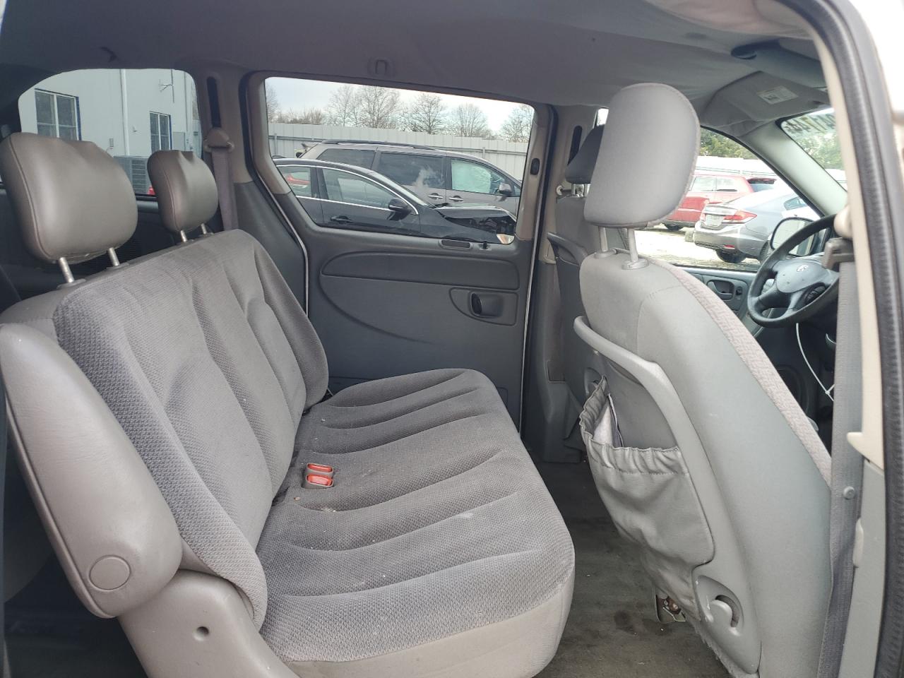 2006 Dodge Caravan - Image 11