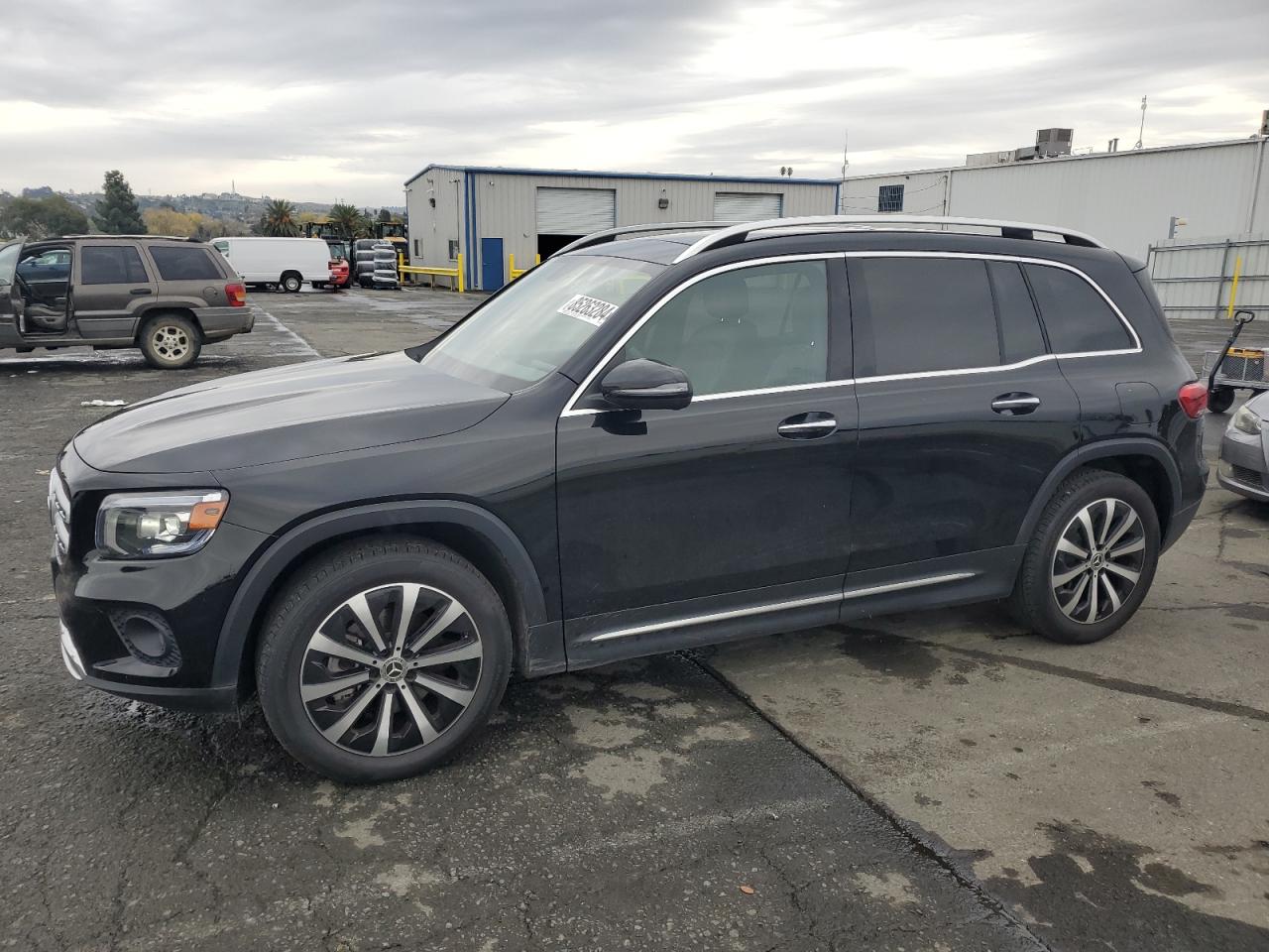 2021 Mercedes-Benz GLB - Image 1