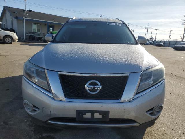  NISSAN PATHFINDER 2016 Серебристый