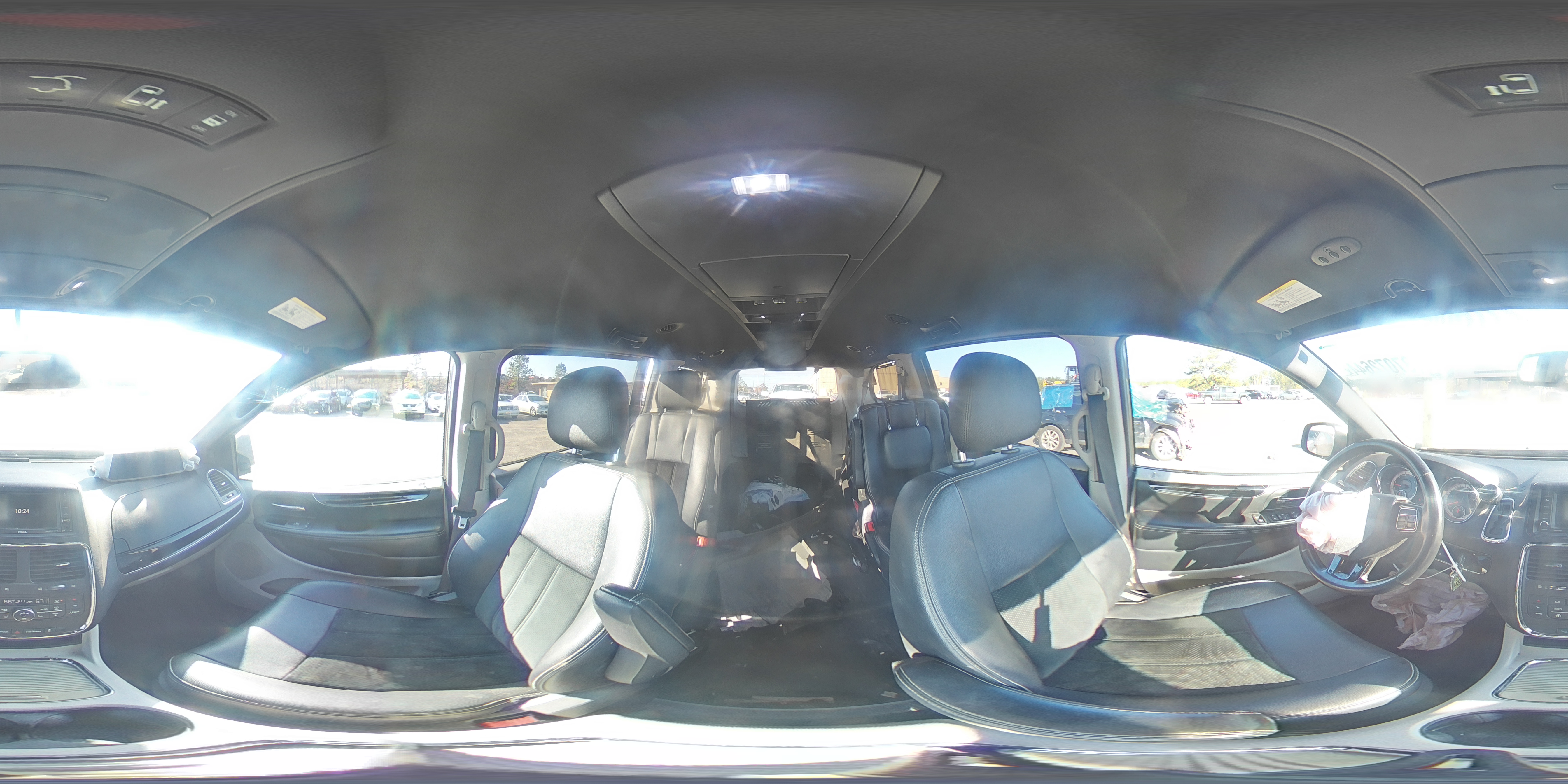 2016 Dodge Caravan - Image 13