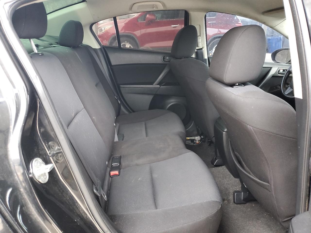 2010 Mazda 3 - Image 10